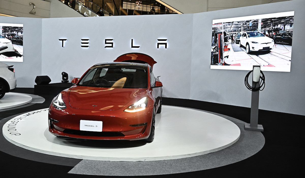 A pesar de su gran venta de autos, Tesla no logró los objetivos en 2022