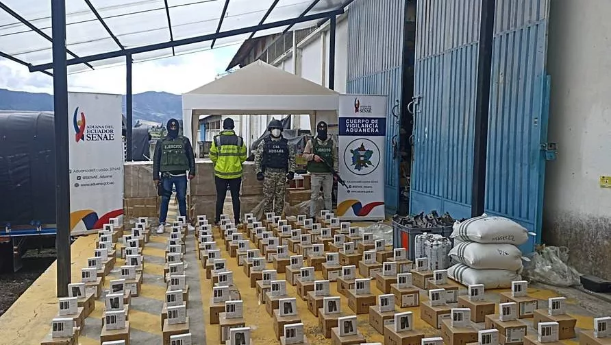 La semana pasada el Senae informó que se aprehendieron $ 1′768.417,20 dólares en mercancías de contrabando a nivel nacional, entre cajas de cigarrillos, maquinaria agrícola, productos naturales, prendas de vestir, celulares y artículos de belleza.