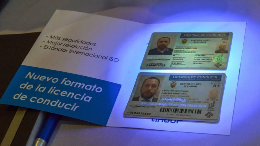 Entre las seguridades constan: microtextos, microimágenes, efectos 2D y 3D, imágenes ocultas visibles por láser y nano textos, etc.