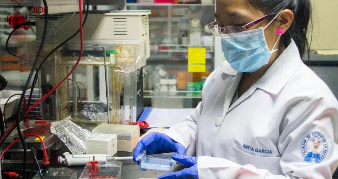 La Universidad Técnica de Ambato (UTA) enfocada en el desarrollo a través de la investigación, academia, innovación, vinculación con la sociedad e internacionalización de la institución.
