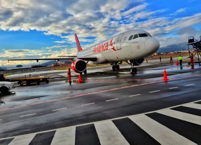 Mientras GOL no mantiene operaciones en Ecuador desde 2019, Avianca maneja tanto rutas nacionales como internacionales.