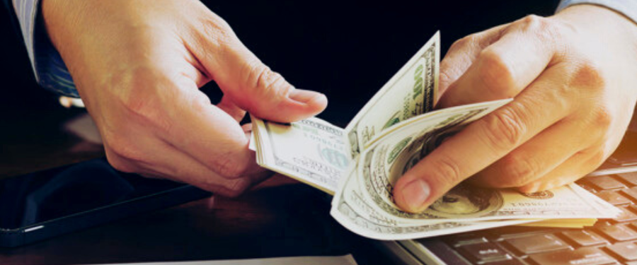 Dólar en Colombia sigue en caída y se acerca a los $4.700 pesos