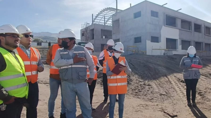 La repotenciación de esta institución inició en enero de este año y tiene una inversión de $6,1 millones y cuenta con nuevos bloques de aulas, canchas, baterías sanitarias, áreas de recreación, oficinas...