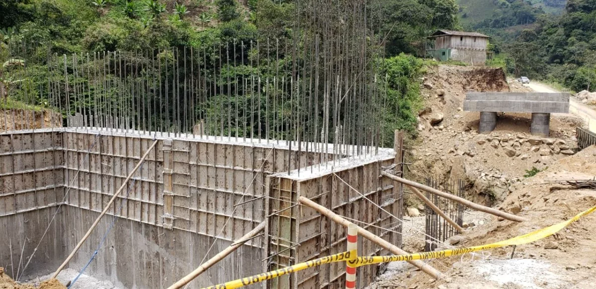 Estas obras viales fortalecerán la conectividad de la zona suroriental del país y conectarán al Ecuador con el vecino país de Perú por ser un eje vial binacional.