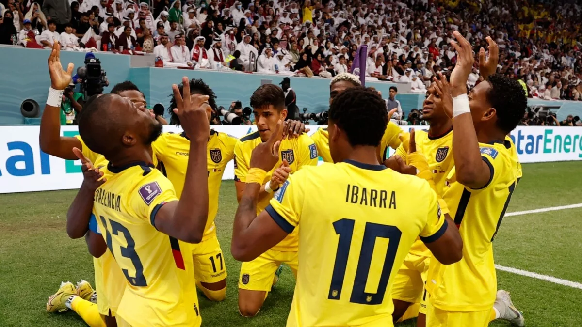 La Tricolor aseguró con el 2-0 sobre Qatar un lugar en la historia eterna de las copas del mundo, porque siempre conservará la condición de primer país en doblegar al dueño de casa en el juego de presentación.