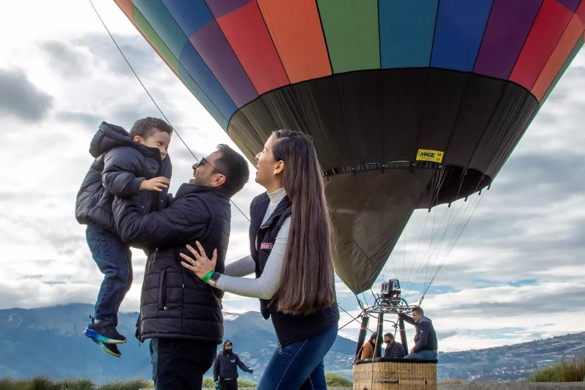 La empresa cuenta con permiso para volar en todo el país, incluido Galápagos.