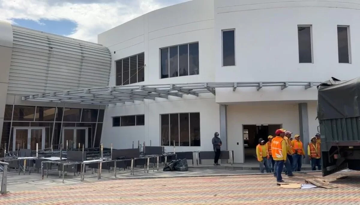 Esta obra es relativamente nueva, tiene 8 años desde el inicio de su construcción, y fue edificada con un monto de cerca de $18 millones.
