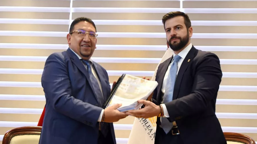 Uno de los objetivos principales del Gobierno es disminuir el déficit fiscal, que en 2023 llegará a $2.630 millones.