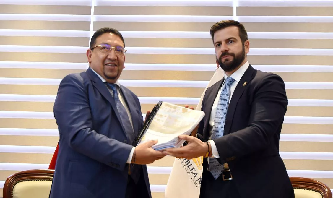 Uno de los objetivos principales del Gobierno es disminuir el déficit fiscal, que en 2023 llegará a $2.630 millones.