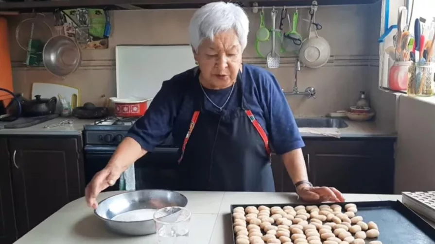 Conforme pasaron los días, Nidya compartió sus recetas a través de los videos en los que ella explica cómo se deben hacer las golosinas.