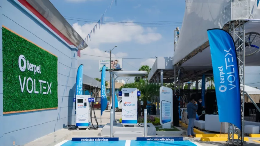 La alianza de Terpel Voltex, es con Kia Motors, sus electrolineras ponen carga en unos 38 minutos, según la capacidad del vehículo.