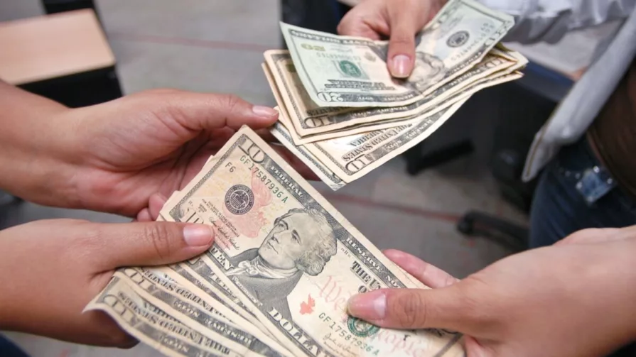 Este ingreso extra ayuda a complementar los gastos de la época. También se ha convertido en un recurso para poner en orden las cuentas o destinarlo a la inversión.