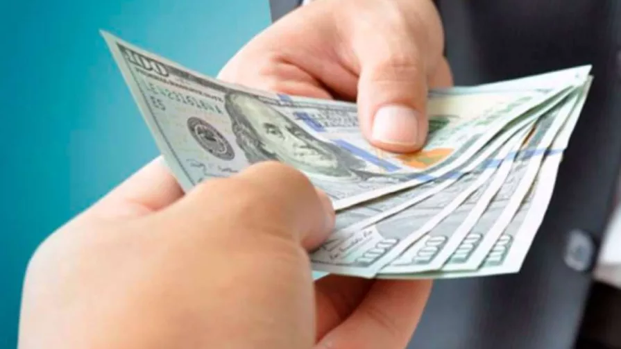 La Cámara de Comercio de Quito (CCQ) asegura que el incremento del salario es superior a $25.
