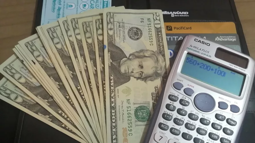 La tasa de la FED pasó de 0,50% en febrero de 2022 a 4,50% en diciembre.