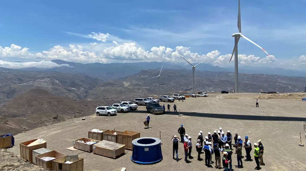 Huascachaca tendrá una capacidad instalada de 50MW. Los estudios estiman una producción bruta media anual de 130 Gwh, que equivale a dar energía a 90.000 hogares.