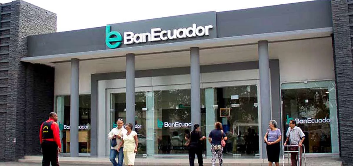 Los ecuatorianos pueden tener el anhelo de adquirir una vivienda, un auto o hasta abrir un negocio.