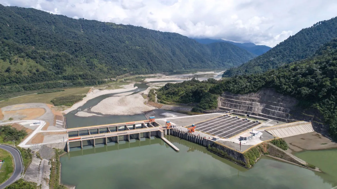 Santos reconoció que el estiaje no es un problema exclusivo del sector eléctrico, pues también afecta las operaciones en Petroecuador.