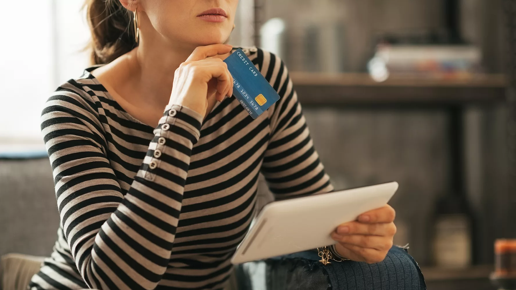 El gasto promedio de las mujeres con tarjeta fue de $182 en 2022, mientras que el de los hombres fue de $200, según el informe ABC de las tarjetas de crédito, de la Asociación de Banco Privados (Asobanca).