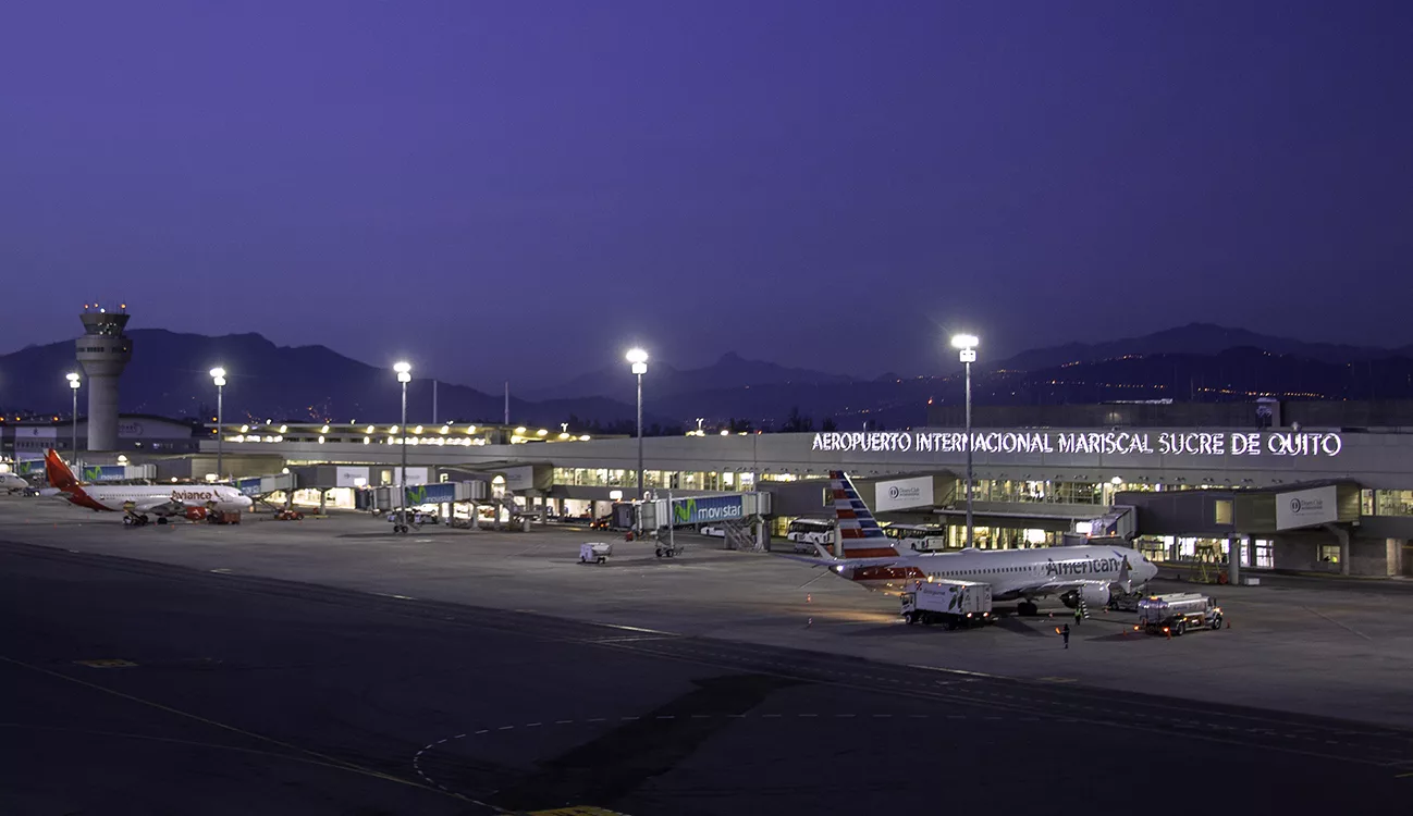 La medida aplica para las operaciones internacionales regulares en los aeropuertos concesionados, como el de Quito y Guayaquil.