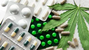 Las recetas magistrales son fórmulas personalizadas con base de varias plantas medicinales, incluida el cannabis.