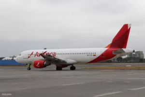 La empresa indicó que los pasajeros afectados han sido contactados para conocer las alternativas que tienen para realizar su vuelo vía Quito o Bogotá. Todos los pasajeros tienen un plan de protección.