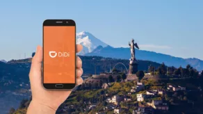 Una app que llegó a Ecuador en el 2021 y que actualmente contabiliza más de 460.000 descargas es DiDi.