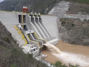problemas en el ámbito hidroeléctrico en ecuador