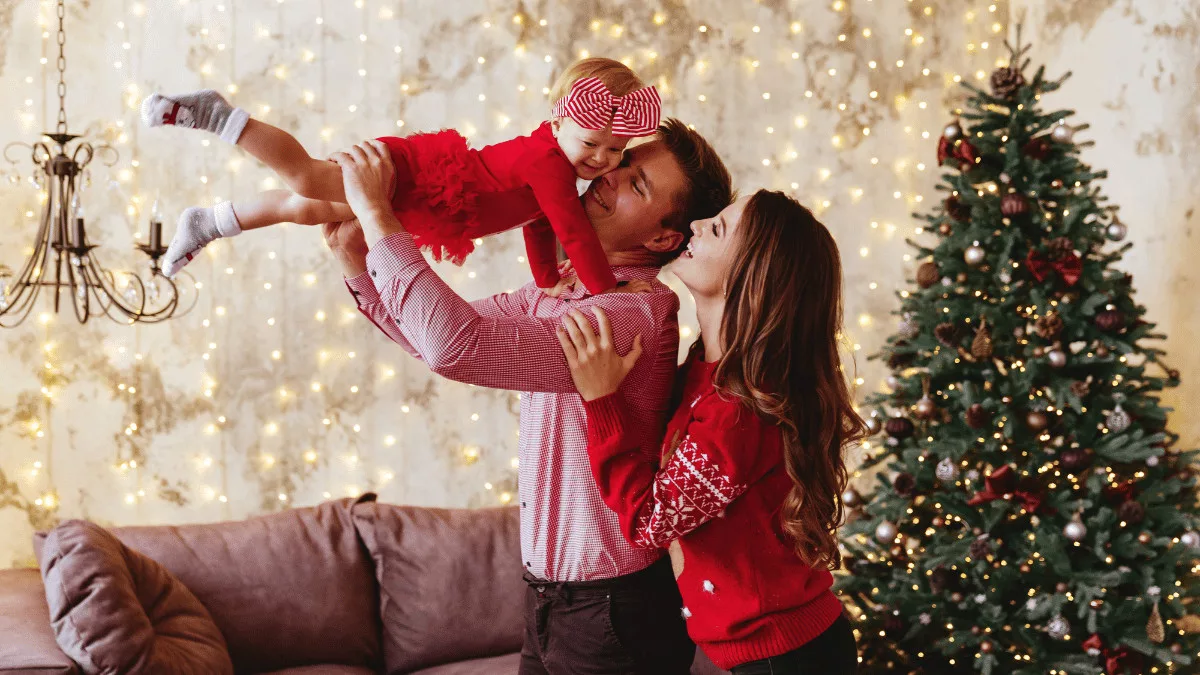 No te sorprendas si tu recibo de luz aumenta durante los últimos meses del año.
