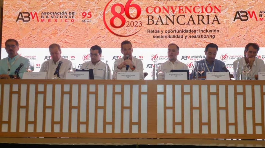Ya inició la Convención Bancaria de Mérida.